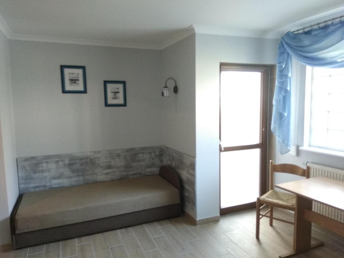 Pod Jaskolka Apartment Ustka Bagian luar foto