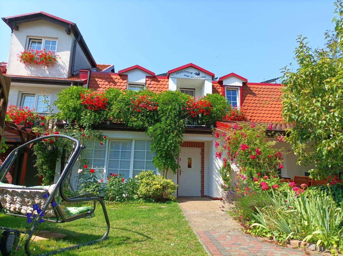 Pod Jaskolka Apartment Ustka Bagian luar foto