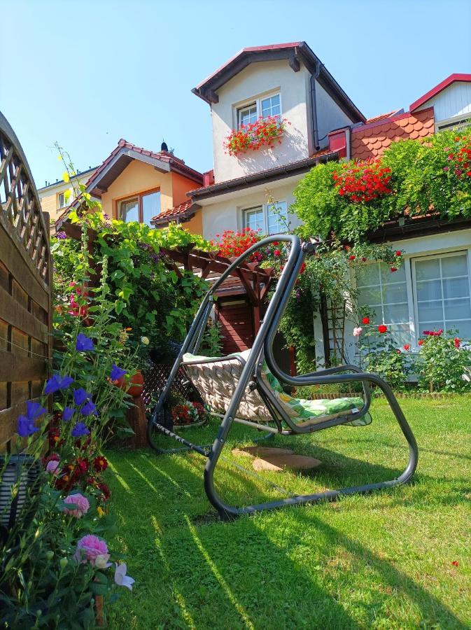 Pod Jaskolka Apartment Ustka Bagian luar foto